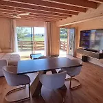 Au Calme Avec Piscine Hivernale Chauffee 木屋 *