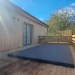 木屋 Au Calme Avec Piscine Hivernale Chauffee