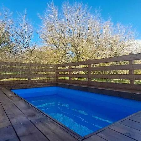 シャレー Au Calme Avec Piscine Hivernale Chauffee *