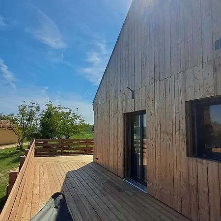 Chalet Au Calme Avec Piscine Hivernale Chauffee Beauregard-de-Terrasson