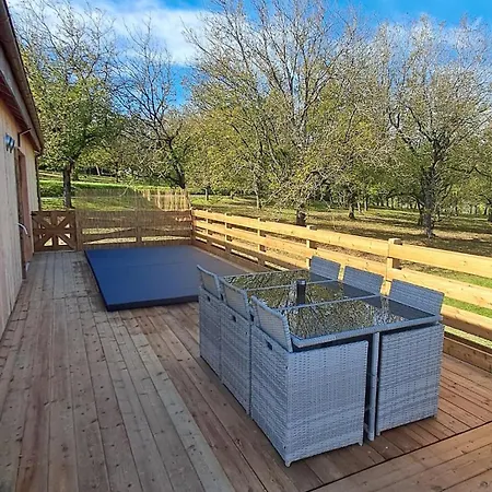 Au Calme Avec Piscine Hivernale Chauffée